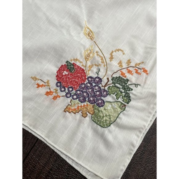 VTG Tablecloth & Napkins Fall Harvest Pumpkins Fruit Mushrooms Hand Embroidered - Picture 9 of 12
